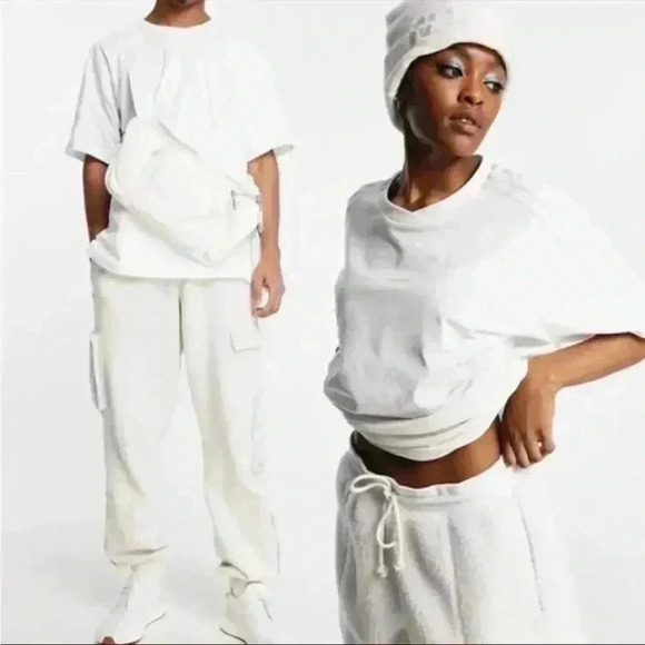 NWT Adidas x Ivy Park by Beyonce Oversized White Unisex Short Sleeve Tee XS - Picture 1 of 5